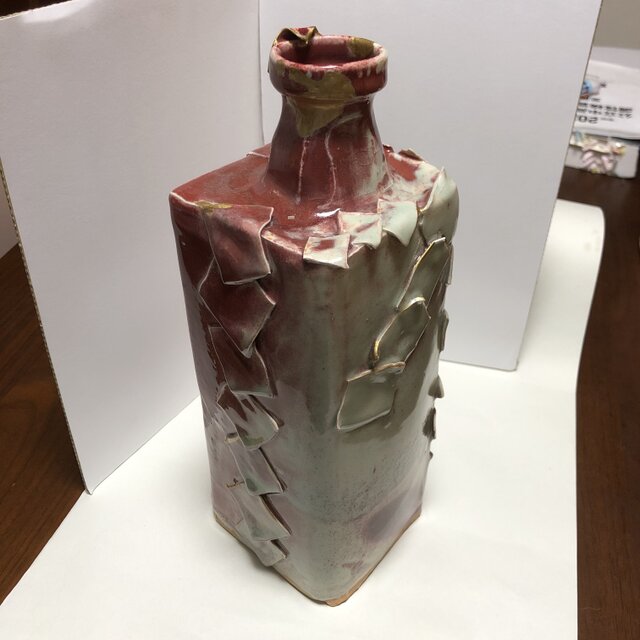 陶器製 花器 辰砂と青磁のコントラストが美しい一輪挿し 鱗の様な