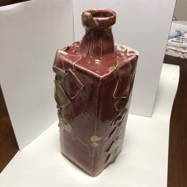 陶器製 花器 辰砂と青磁のコントラストが美しい一輪挿し 鱗の様な