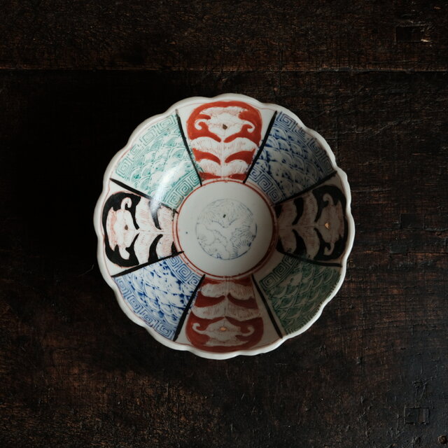 素敵な色合い◆波縁で可愛い。瀬戸焼　花文色絵金彩大鉢　骨董・antiques　青海波　雷文繋ぎ　大正期　i2