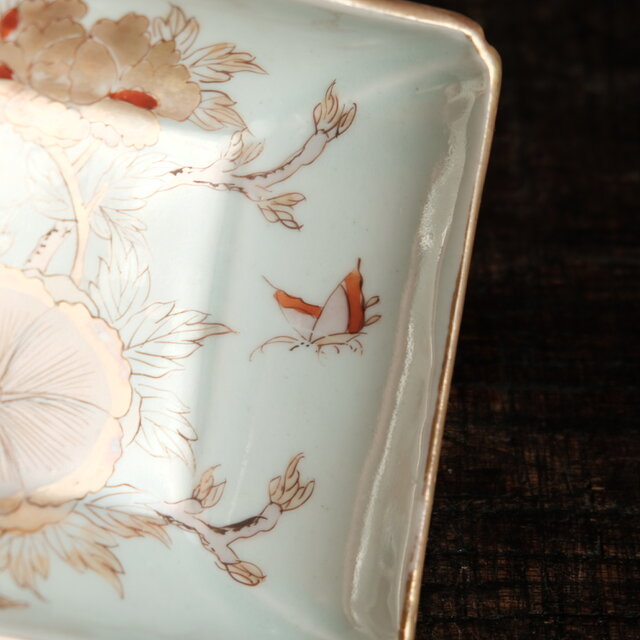 花と蝶々◇ゴージャスな雰囲気。伊万里 花蝶文長方皿 刺身皿 芍薬 骨董
