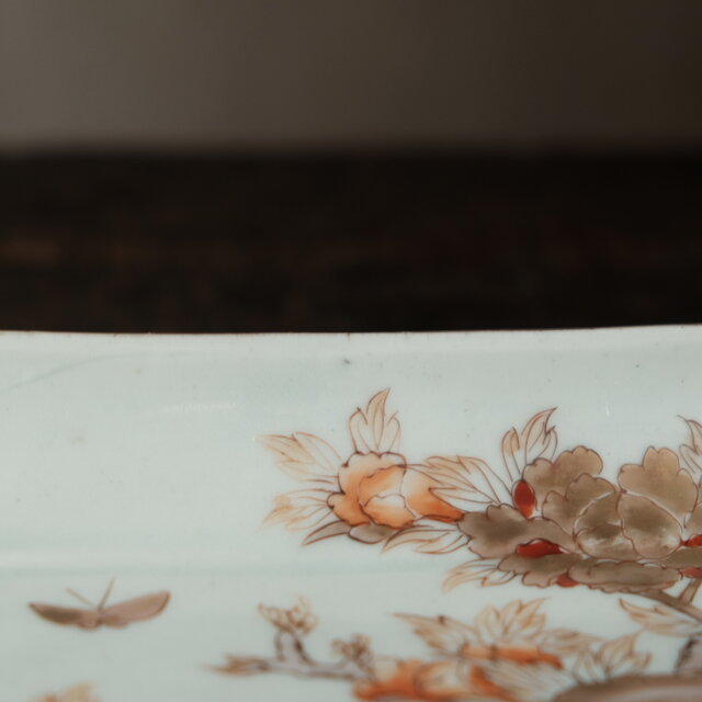 花と蝶々◇ゴージャスな雰囲気。伊万里 花蝶文長方皿 刺身皿 芍薬 骨董