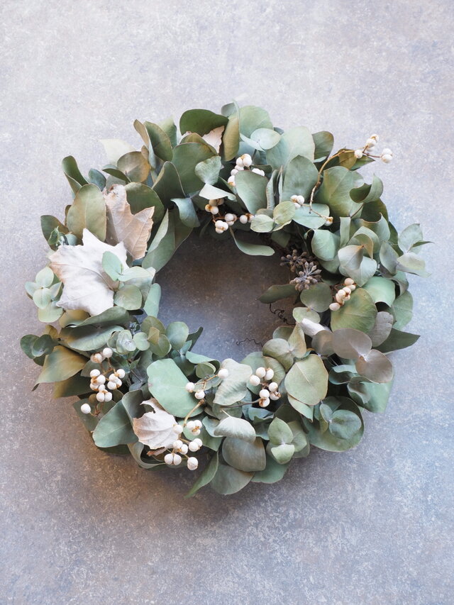 冬の森のリース