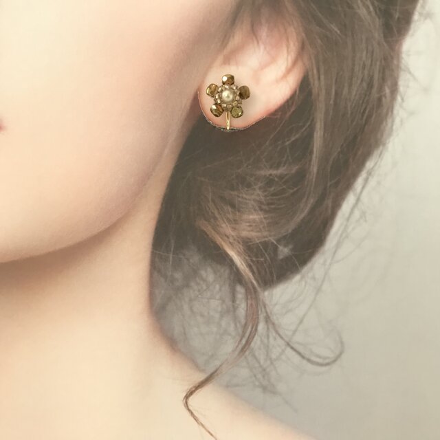 フラワー モチーフ イヤリング 5弁 ゴールド チェコガラス ビーズ 花