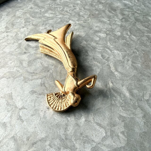 SCJ2-【 JJ 】ヴィンテージブローチ U.S.A. 1990's Gold Tone Lady Fan