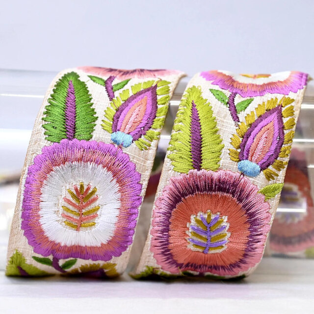 インド刺繍リボン50cm切り売り ボーホーフラワー ピンク 5.0cm幅 花 HC