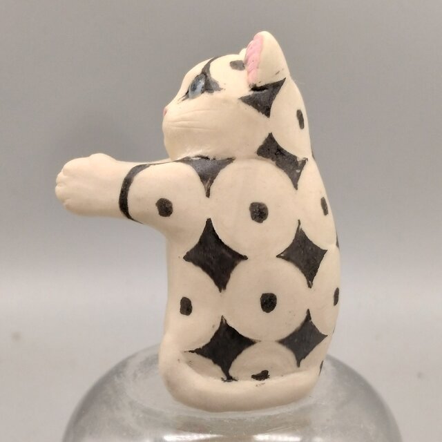 一輪ねこ　銭模様