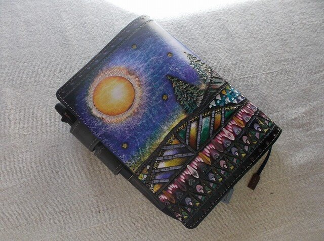 ほぼ日手帳対応　文庫サイズ手帳カバー　刻印＆拭き染め　牛革 ほぼ日手帳対応 牛革文庫サイズ手帳カバー 刻印＆拭き染め | iichi