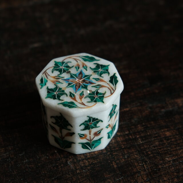 インド産◇大理石天然石象嵌細工の小物入れ インテリア 伝統工芸品 花