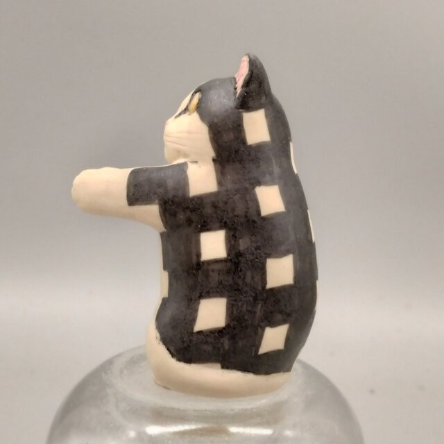 一輪ねこ　格子模様