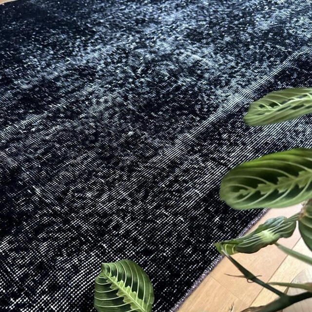 101-109×229 ブラックオーバーダイ ワンカラー トルコヴィンテージラグ