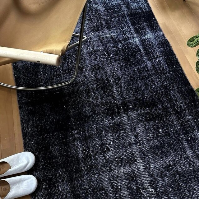 101-109×229 ブラックオーバーダイ　ワンカラー　トルコヴィンテージラグ 101-109×229 ブラックオーバーダイ ワンカラー トルコヴィンテージラグ