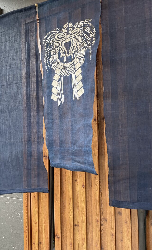 藍染 正月飾り しめ縄 大サイズ | iichi 日々の暮らしを心地よくする