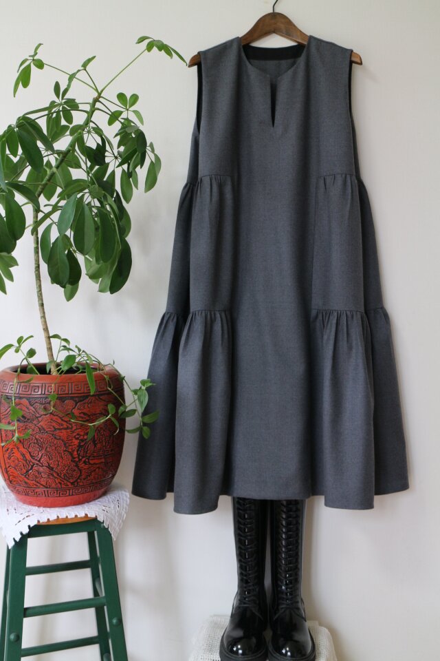 ⛄️冬★ウール100%  ノースリーブギャザーワンピース★グレー