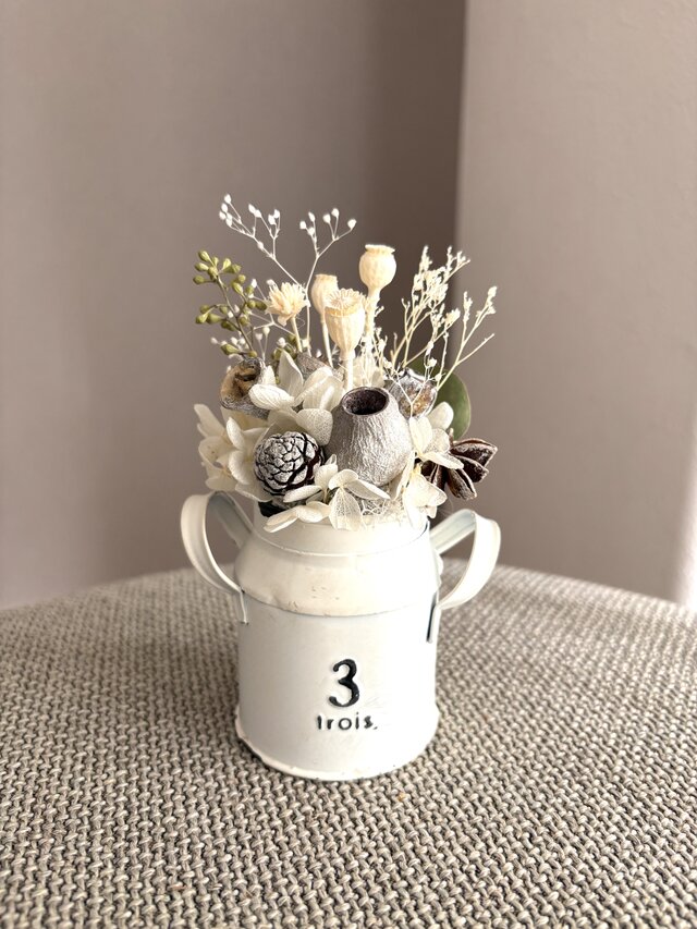 ミニアレンジ　ミルク缶