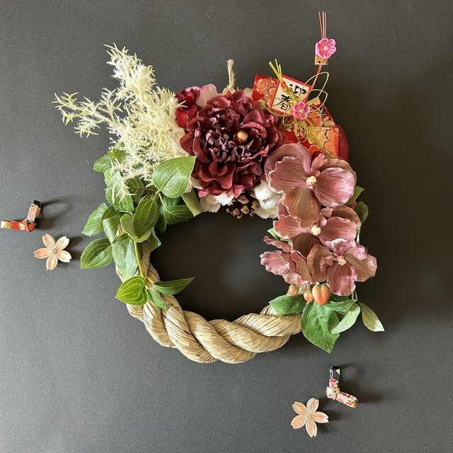 2026年★ボルドーのピオニーと胡蝶蘭のお正月飾り　しめ飾り　お正月飾り　しめ縄飾り　ピオニー　ラッピング無料　