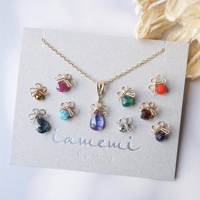 【ネックレス】「小さなリボン」ネックレス 天然石 誕生石 金属アレルギー対応 冬 クリスマス 推し活 メンカラ ギフト