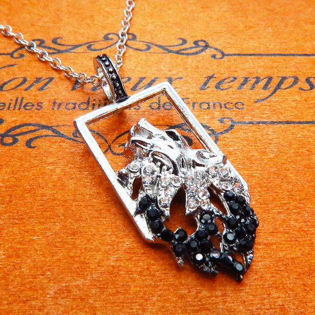 シルバーカラー ウルフ（狼）ヘッド ネックレス パンク ロック ビジュー ラインストーン 長さ調整可 アジャスター可