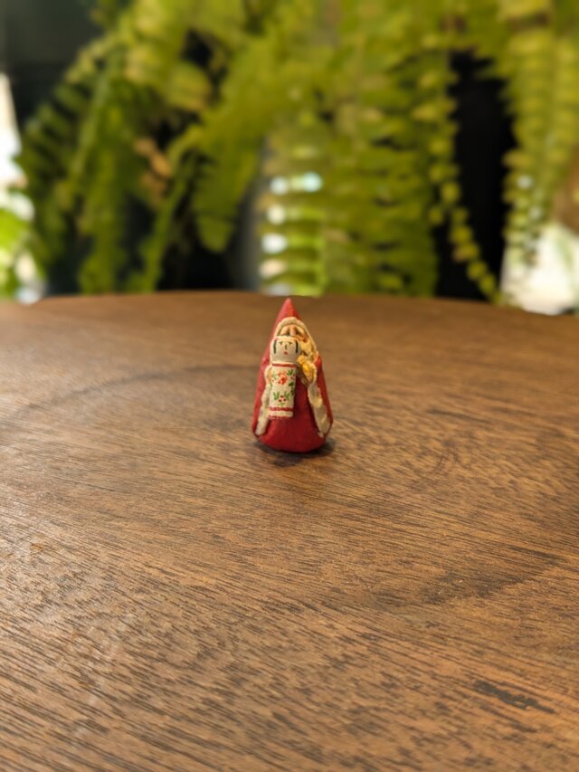 小さな小さなサンタクロース　26（こけし）