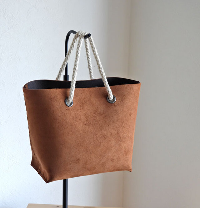 ちびちびトート（ スエード１枚革仕立て ）カスターニャ