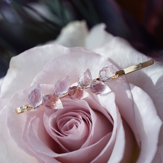 ローズクォーツによる桜の花芽のヘアピン　～桜の花芽