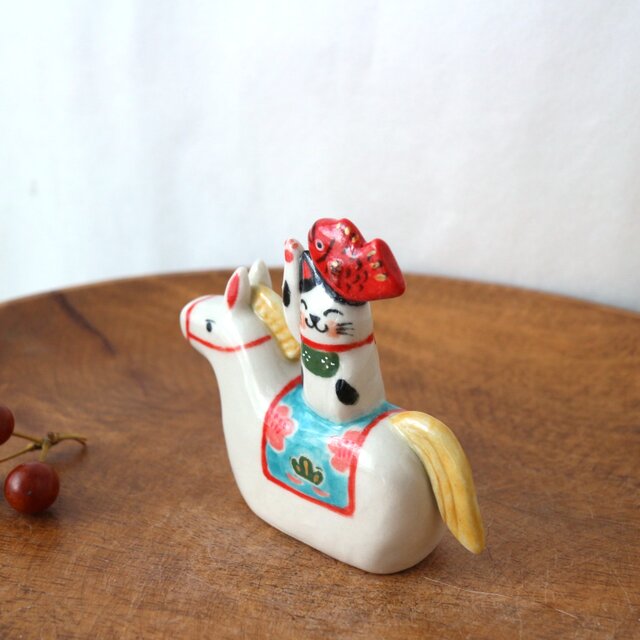 鯛招き猫乗せ福うま | iichi 日々の暮らしを心地よくするハンドメイド