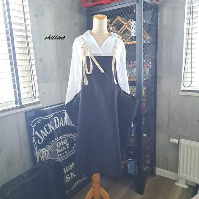 【背中がかわいい】マキシ：エプロンドレス：ブラック×リネン【1025】