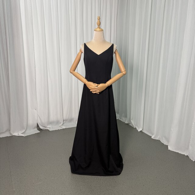 パーティードレス ブラック キャミソール Vネック 背中見せ スレンダーライン 二次会