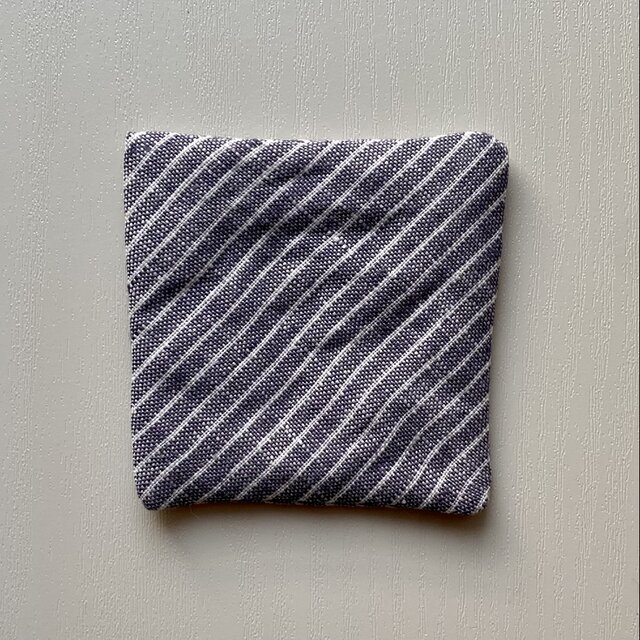 リネンの端切れから生まれたコースター②