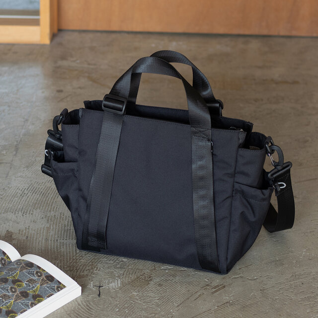 新色［Mサイズ］10ポケット3WAYバッグ 撥水加工ナイロン【ブラック】軽量大容量 トート/ショルダー SDGs