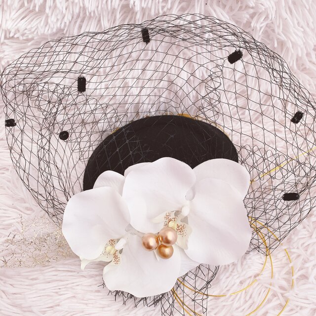 胡蝶蘭☆トークハット☆ヘアパーツ☆ヘッドドレス☆成人式髪飾り☆卒業式髪飾り☆白無垢ヘア☆袴ヘア☆ウエディング☆胡蝶蘭☆水引髪飾り