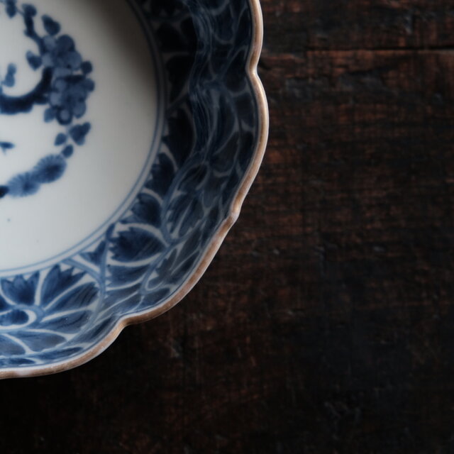 リーフ尽くし◇花形で素敵。成化年製 伊万里 染付金彩膾皿 骨董