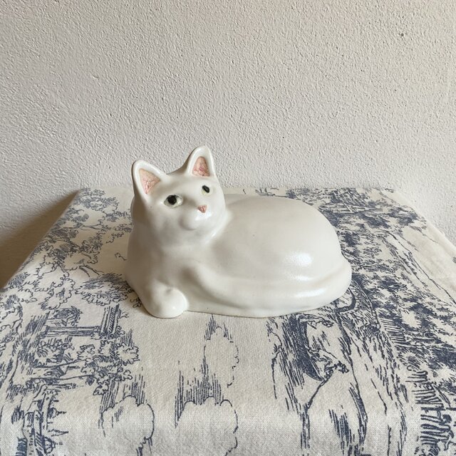 陶器の大きな白猫 | iichi 日々の暮らしを心地よくするハンドメイドや