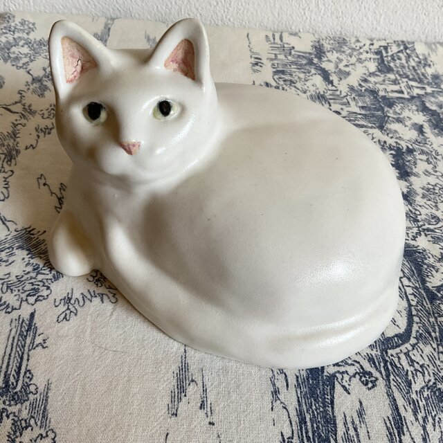 陶器の大きな白猫 | iichi 日々の暮らしを心地よくするハンドメイドや