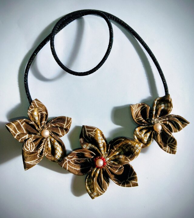 軽くて和柄の花ネックレス　89