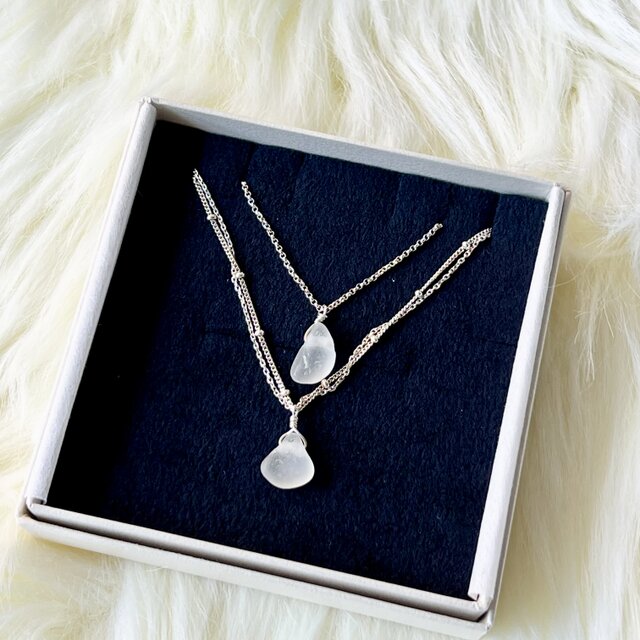 大切な人へ贈り物 ご褒美ジュエリーBOX《Silver925》ホワイトシーグラスビーズのブレスレット･アンクルセット