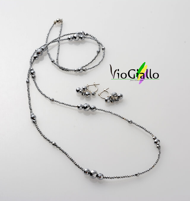 ヘマタイト(ラウンドカット)のロングネックレス | iichi 日々の暮らし