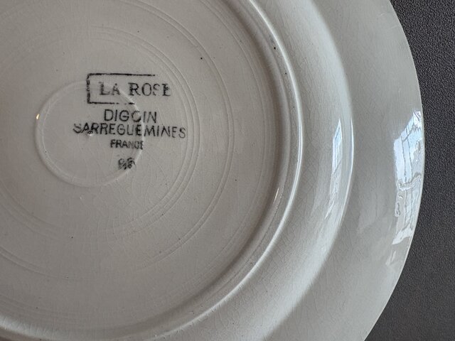 フランスの古い薔薇柄のプレート SARREGUEMINES Plate / サルグミンヌ