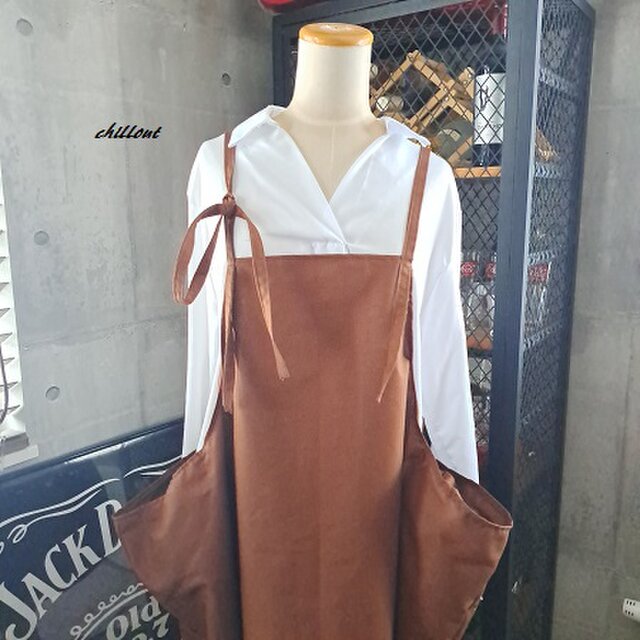 【背中がかわいい】エプロンドレス：ブラウン：コットン【1027】