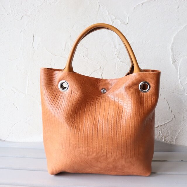 縦シボが艶めく本革リザード型押しミニトート 男女兼用 ハンドメイド