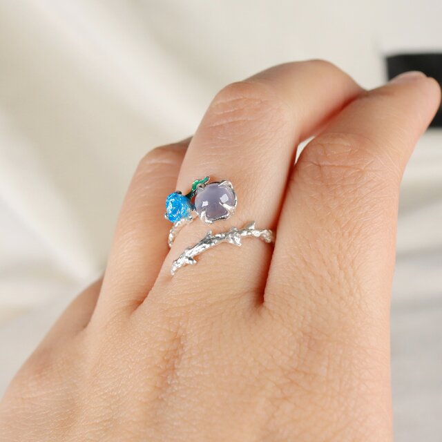 星の青薔薇 ― スターサファイアのシルバーリングSV925 フリーサイズ