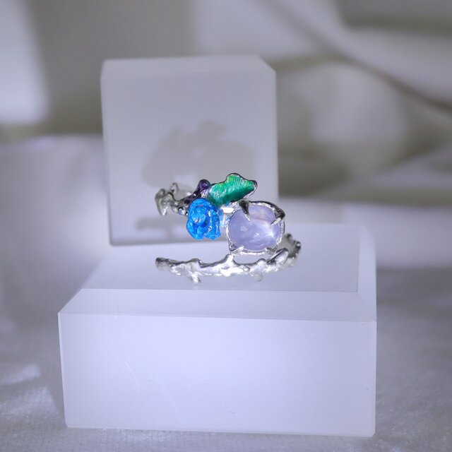 星の青薔薇 ― スターサファイアのシルバーリングSV925 フリーサイズ