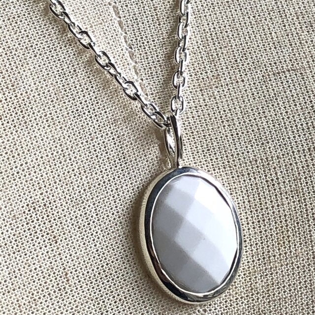White Oval Cushion Necklace-Silver925