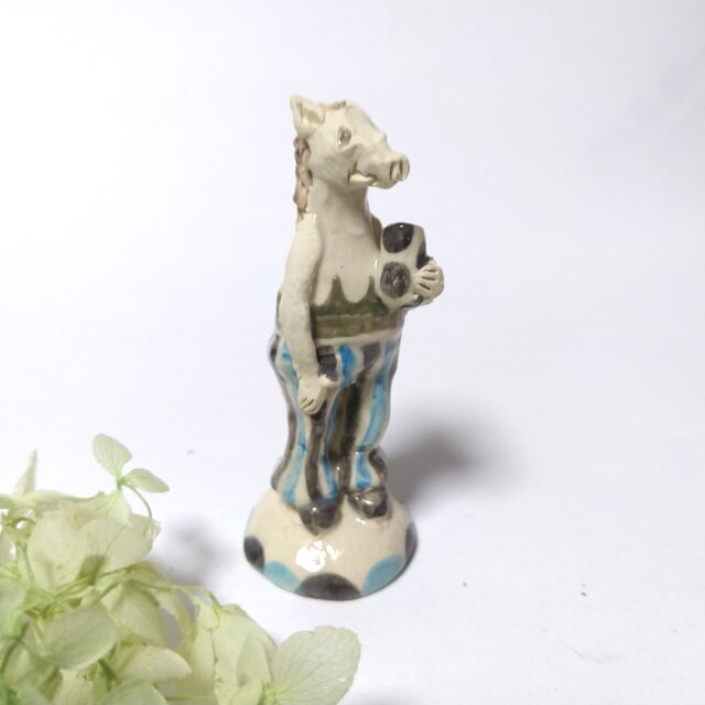 ちび立ちうま  Ｅ