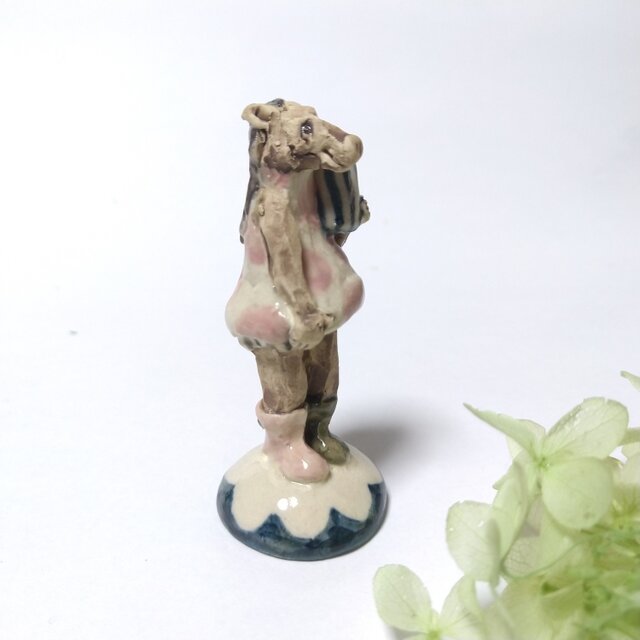 ちび立ちうま  Ｆ