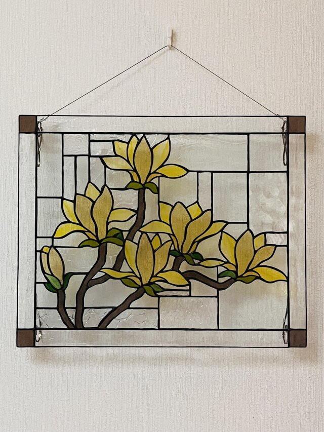 ステンドグラスのパネル『黄木蓮』