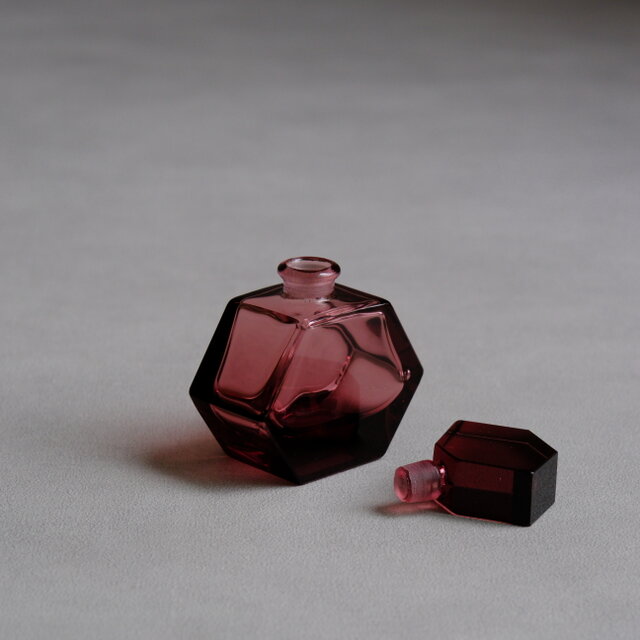 フランス製 / アンティーク / ガラス製 香水瓶 / アメジスト | iichi