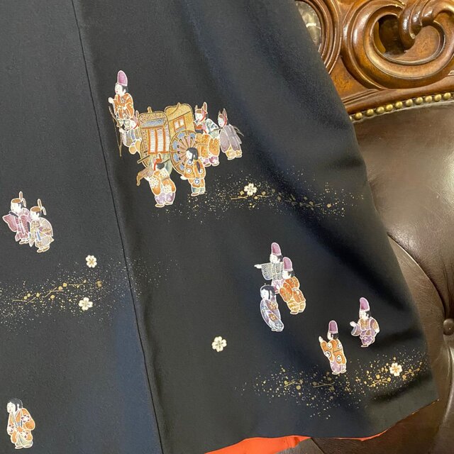 付け下げ着物リメイク ワンピース ドレス 洗える 化繊 名古屋帯サッシュベルト 和洋折衷 レトロ 古着 ハンドメイド 漆黒に浮かぶ雅な絵巻 KW-1186 付け下げ着物リメイク ワンピース ドレス 洗える 化繊 名古屋帯