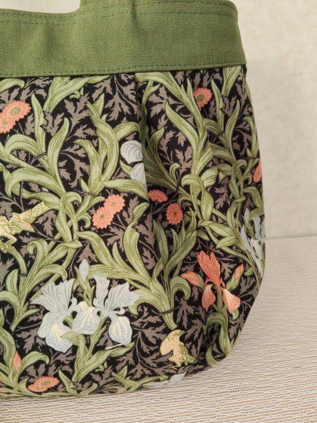 ウィリアムモリス、アイリス、タック入りトートのコピー | iichi 日々