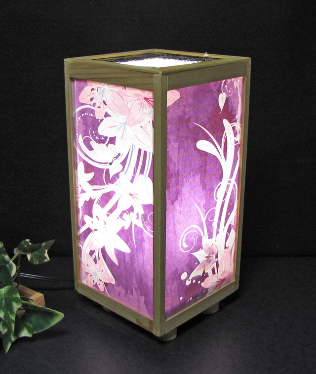 ◆『紅百合夢66』華燭の宿り木／至福の灯かり・心温まるひと時／25-66／LED･桧枠造・ラミネート加工・軽量／