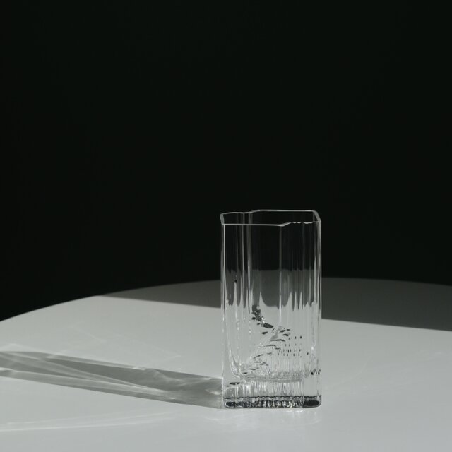 イッタラ/タピオウィルッカラ/アルニカ/花瓶 New stock】 Vintage blown glass “Romantica” series from 1962-1983